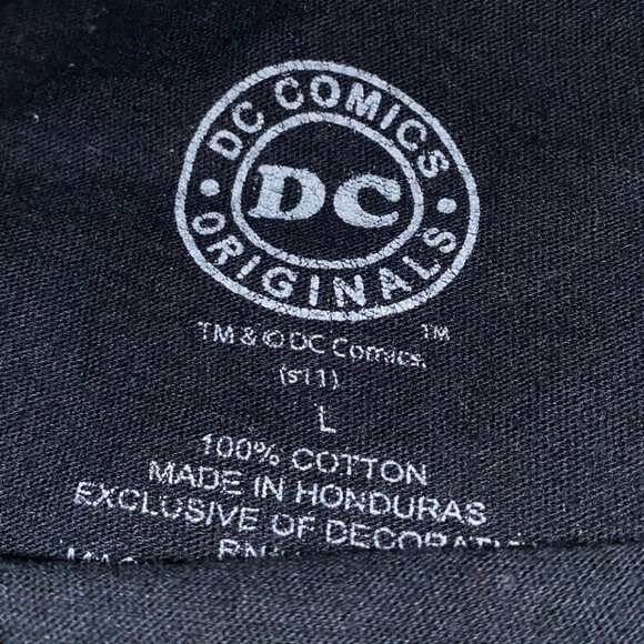 DC COMICS BAT GIRL LOGO PRE-LOVED LARGE BLACK TEE SHIRT & YELLOW OPAQUE TIGHTS - Picture 3 of 4